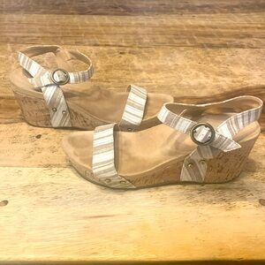 Abella True Comfort Daisy Wedge Sandal
